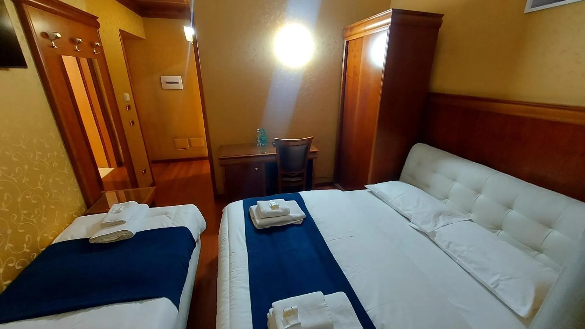 Hotel Positano 2 Rzym 2*,