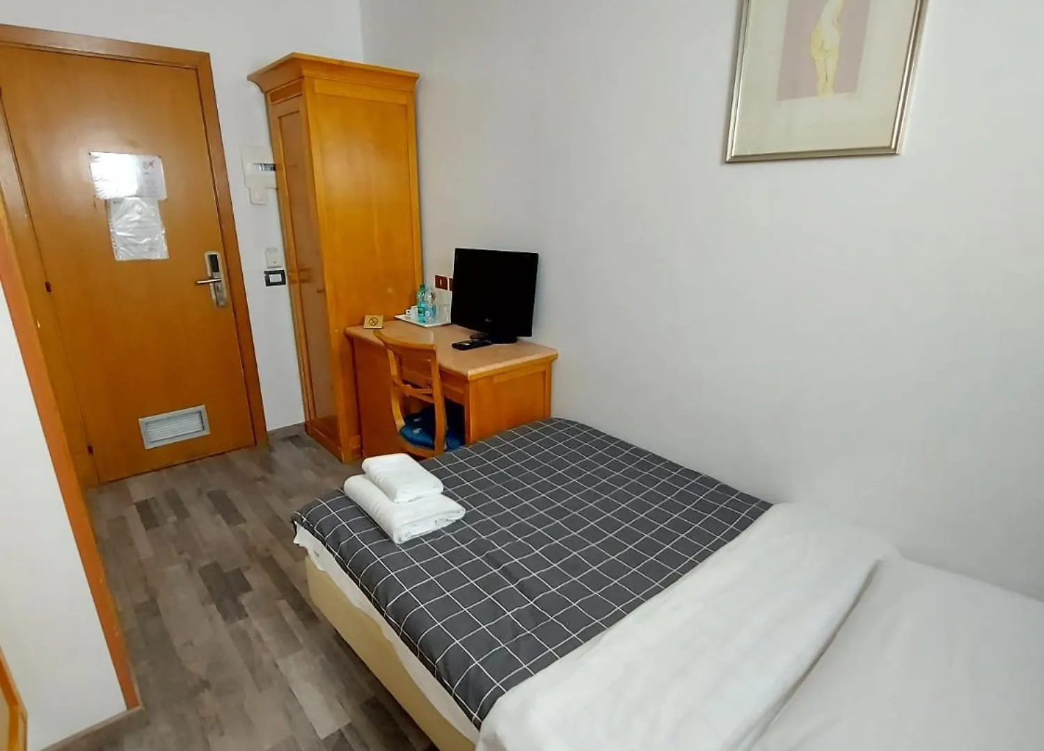 **  Hotel Positano 2 Rom Italien