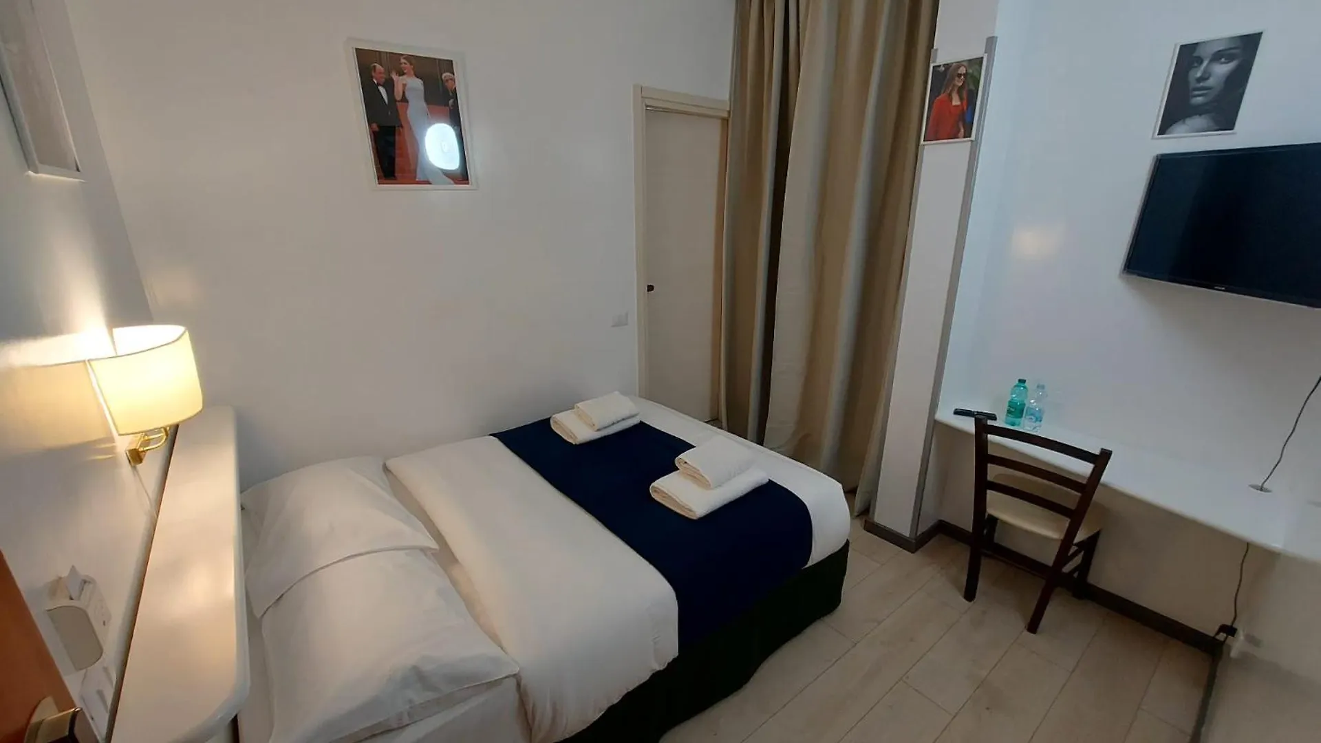 Hotel Positano 2 Rom 2*,  Italien